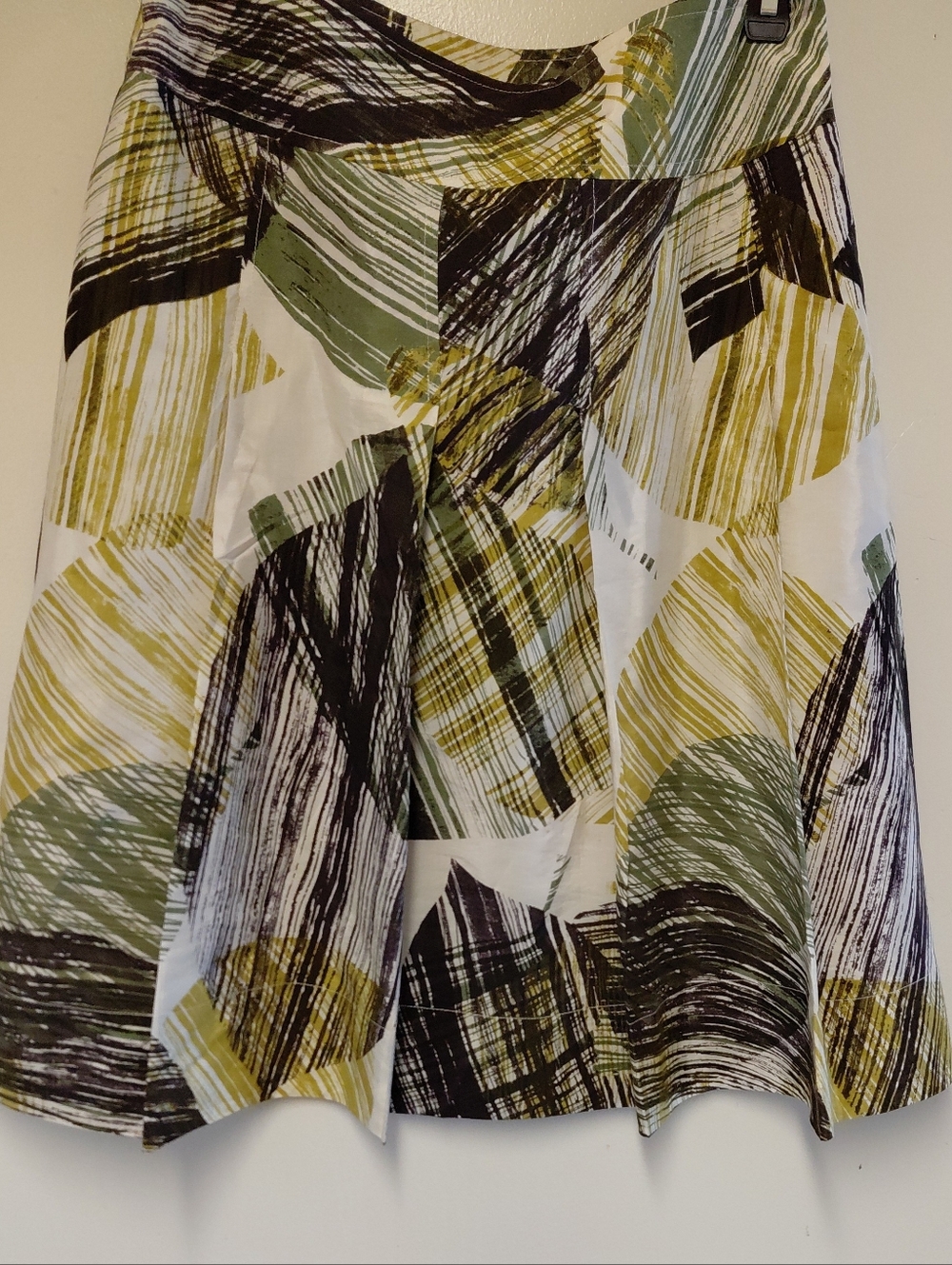 Newyork & Company Green White Floral Silk Blend Pleated A-Line Skirt Size 2